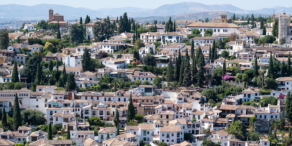 See the White Houses of Granada